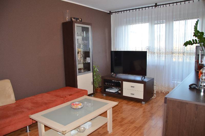 Exkluzívne na predaj 4 izb. byt v Žiline, Vlčince III., Fatranská ul. 90m2 + 3,36 m2 balkón. 