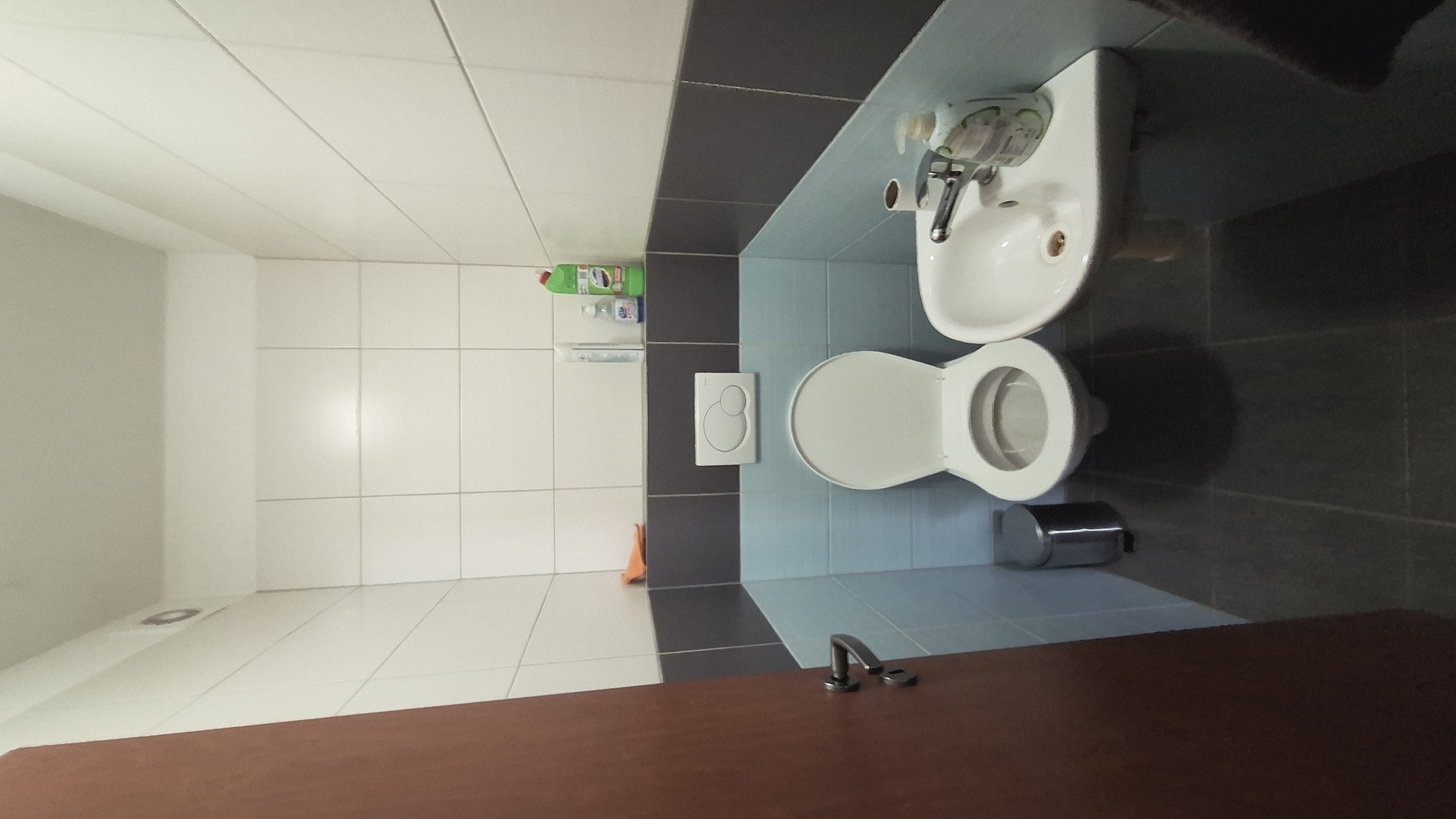 Ponuka kancelárskych priestorov od 20 m2 – 256 m2, Žilina, Závodská cesta. Ponuka kancelárskych priestorov od 20 m2 – 256 m2, Žilina, Závodská cesta.