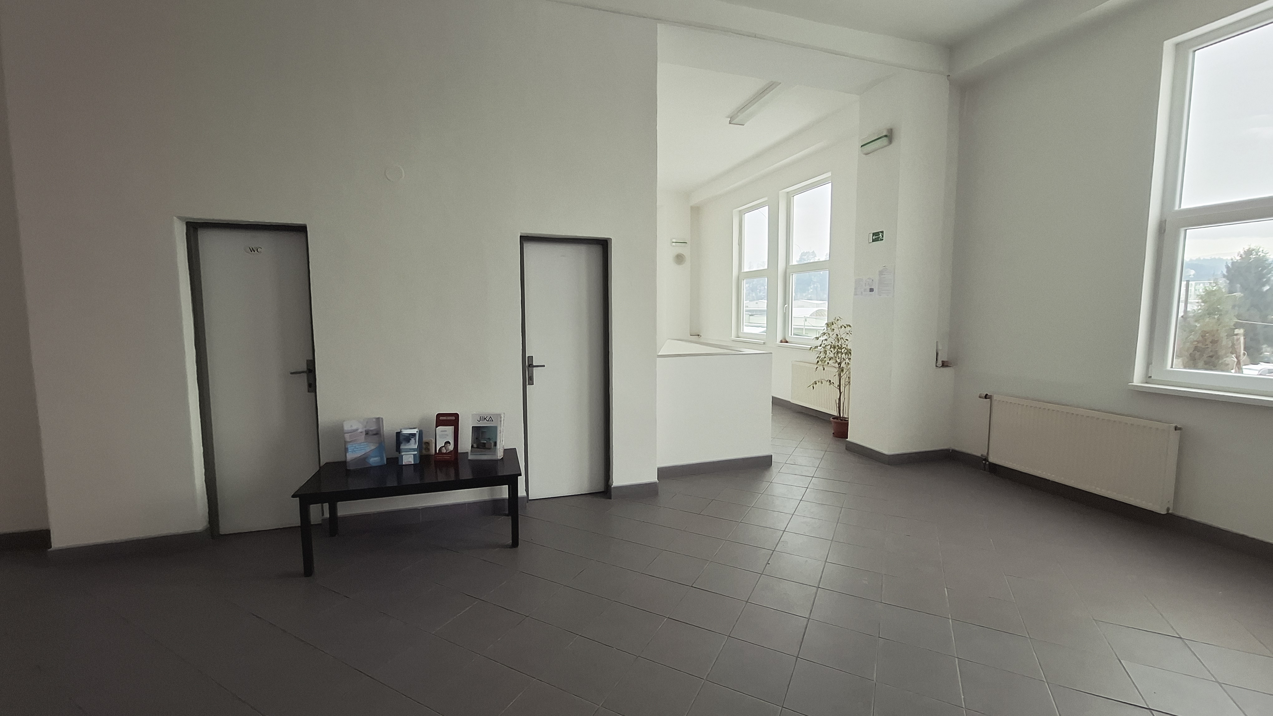 Na prenájom priestranné kancelárske priestory, ul. Štrková v Žiline, 200m2. Na prenájom priestranné kancelárske priestory, ul. Štrková v Žiline, 200m2.